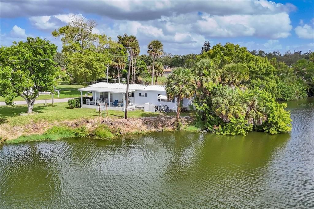 На продажу: $234,900 (2 спален, 1 ванн, 1000 Квадратных фут)