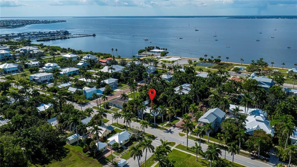 For Sale: $375,000 (3 beds, 2 baths, 1931 Square Feet)