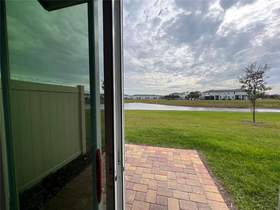 出租: $2,399 (3 贝兹, 2 浴室, 1570 平方英尺)