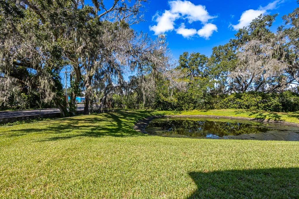 合同活跃: $209,999 (3 贝兹, 2 浴室, 1477 平方英尺)