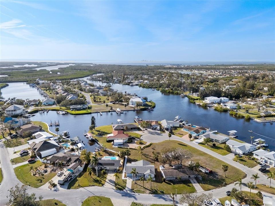 En Venta: $439,000 (3 camas, 3 baños, 1582 Pies cuadrados)