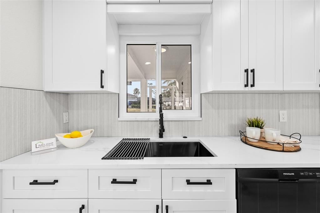 En Venta: $439,000 (3 camas, 3 baños, 1582 Pies cuadrados)