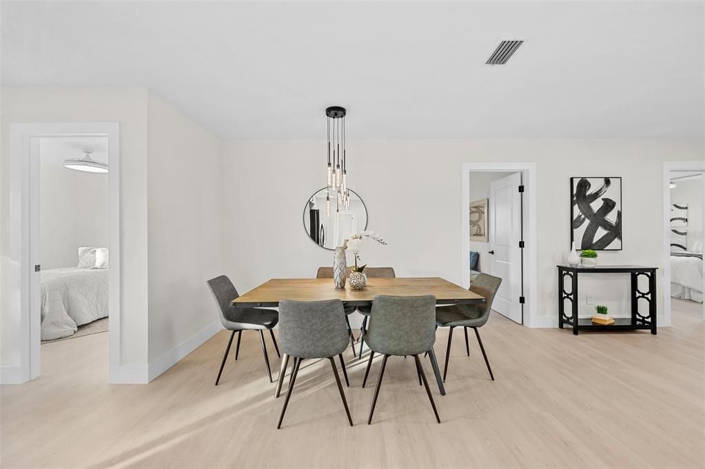 En Venta: $439,000 (3 camas, 3 baños, 1582 Pies cuadrados)