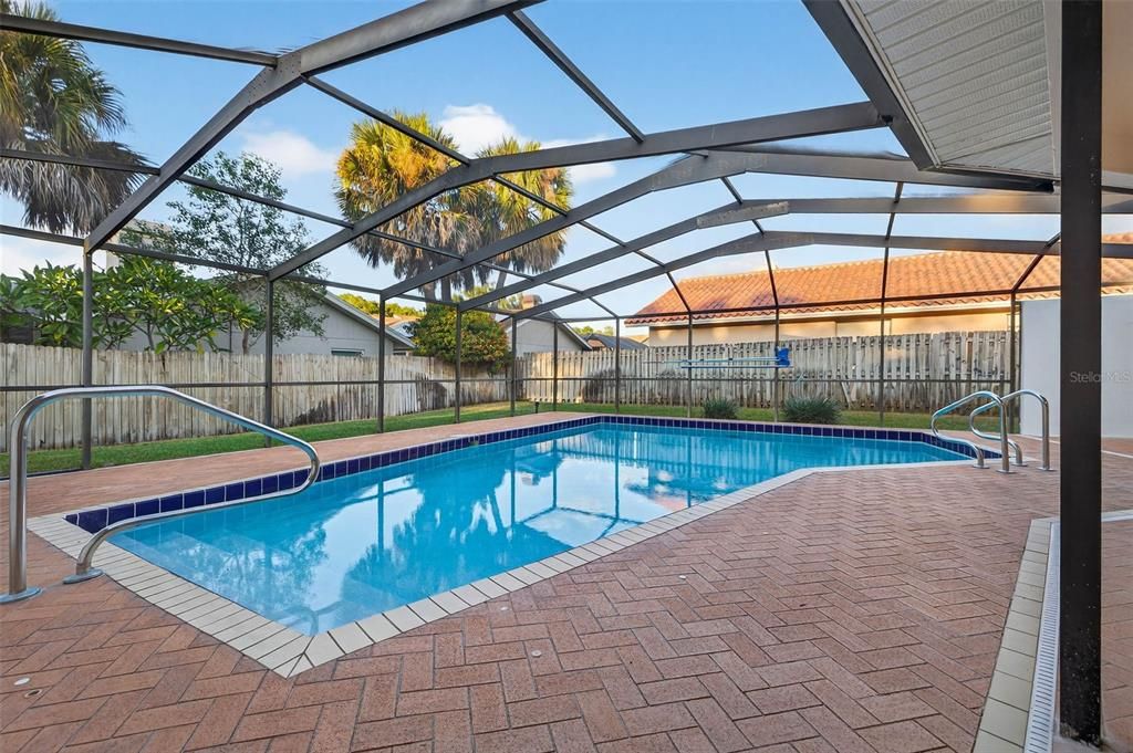 For Sale: $885,000 (4 beds, 3 baths, 2828 Square Feet)