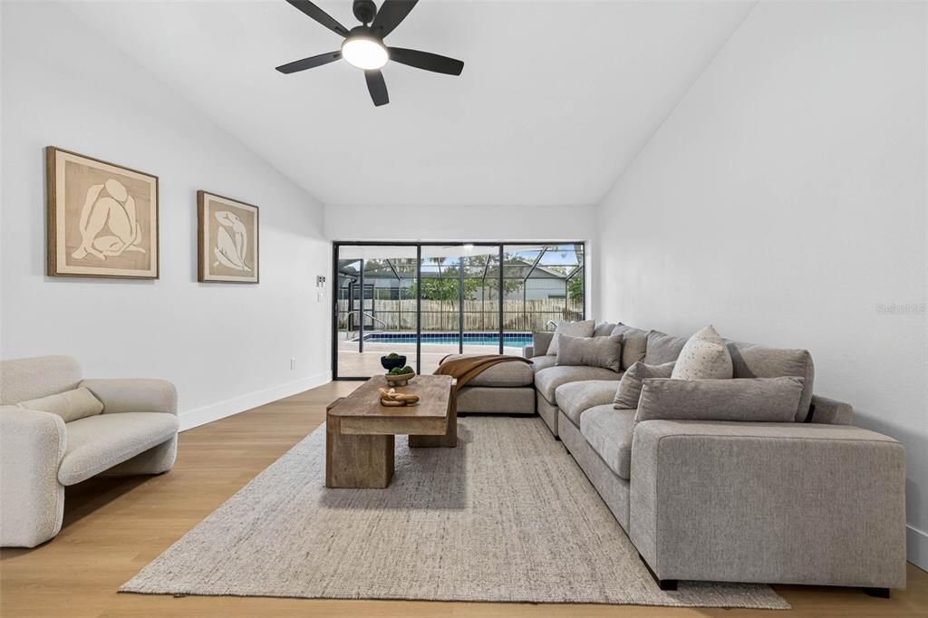 For Sale: $885,000 (4 beds, 3 baths, 2828 Square Feet)