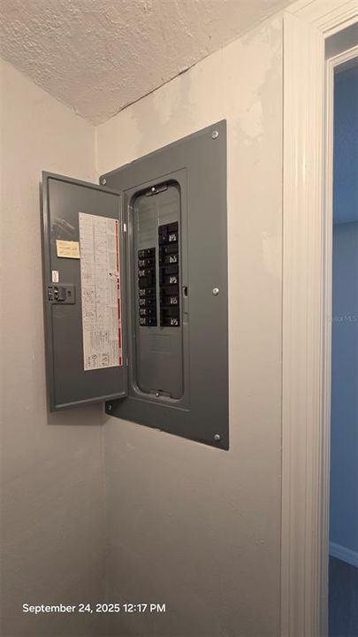 待售: $150,000 (2 贝兹, 2 浴室, 921 平方英尺)