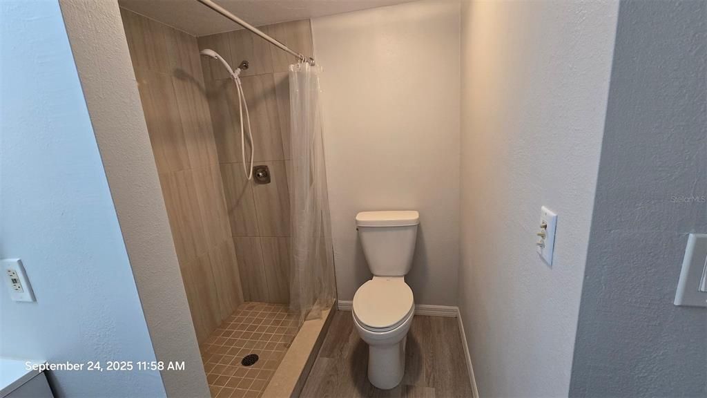 待售: $150,000 (2 贝兹, 2 浴室, 921 平方英尺)