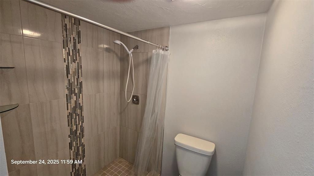 待售: $150,000 (2 贝兹, 2 浴室, 921 平方英尺)