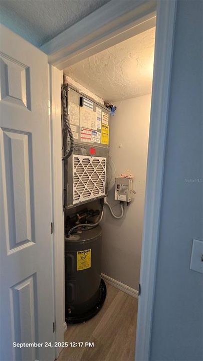 待售: $150,000 (2 贝兹, 2 浴室, 921 平方英尺)