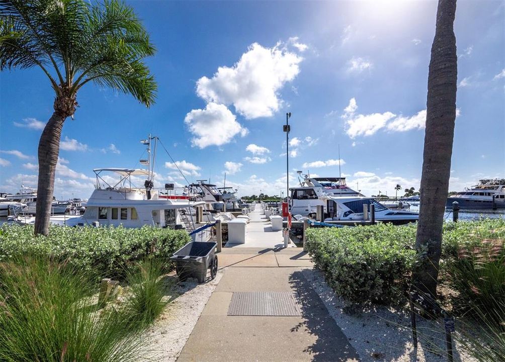 На продажу: $300,000 (0 спален, 0 ванн, 0 Квадратных фут)