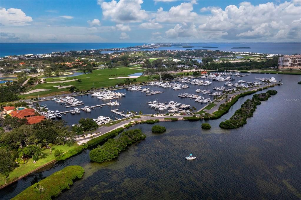 На продажу: $300,000 (0 спален, 0 ванн, 0 Квадратных фут)