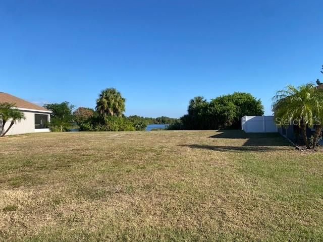 На продажу: $120,000 (0.15 acres)