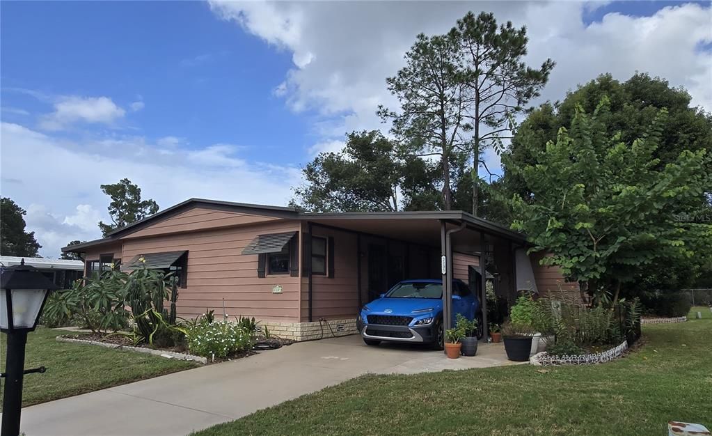 For Sale: $137,000 (2 beds, 2 baths, 1304 Square Feet)