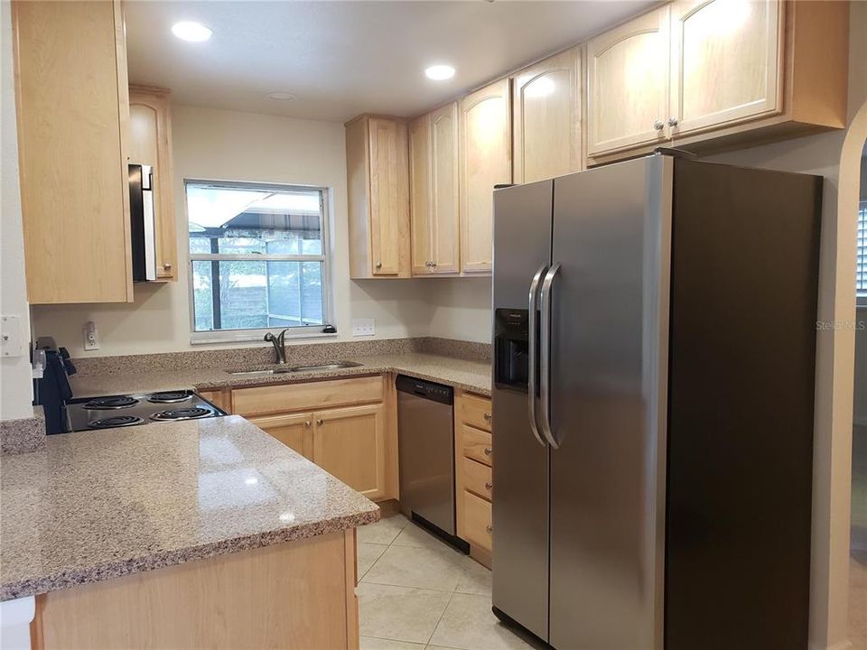 出租: $2,500 (3 贝兹, 2 浴室, 1229 平方英尺)