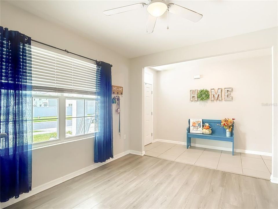 待售: $469,000 (5 贝兹, 3 浴室, 2601 平方英尺)