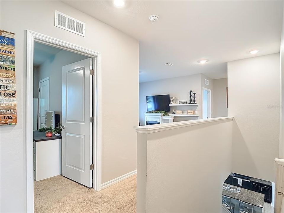 待售: $469,000 (5 贝兹, 3 浴室, 2601 平方英尺)