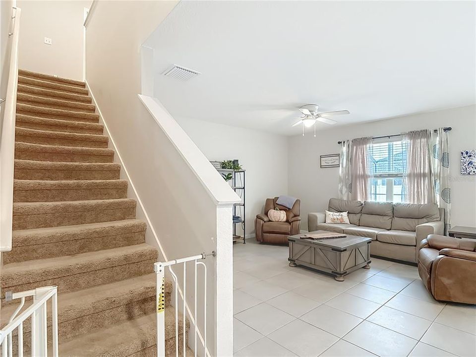 待售: $469,000 (5 贝兹, 3 浴室, 2601 平方英尺)