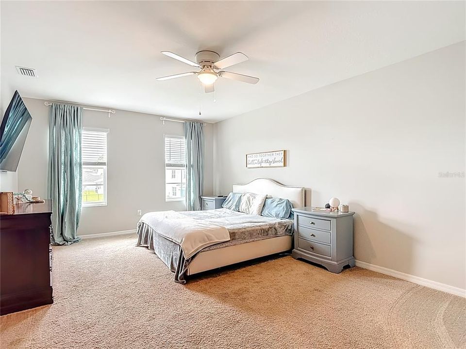 待售: $469,000 (5 贝兹, 3 浴室, 2601 平方英尺)