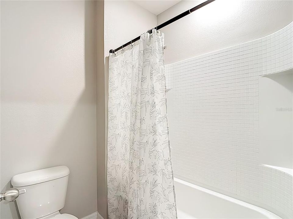 待售: $469,000 (5 贝兹, 3 浴室, 2601 平方英尺)