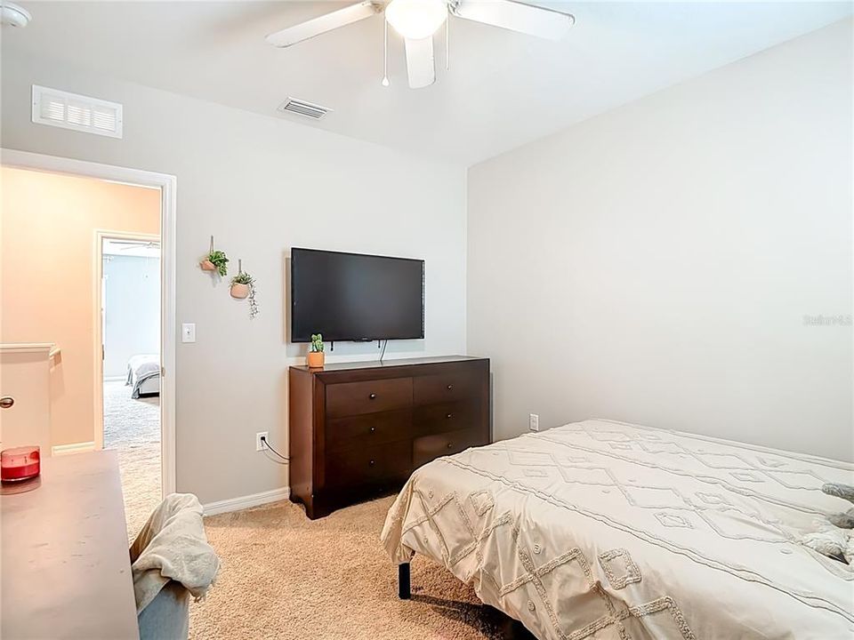 待售: $469,000 (5 贝兹, 3 浴室, 2601 平方英尺)