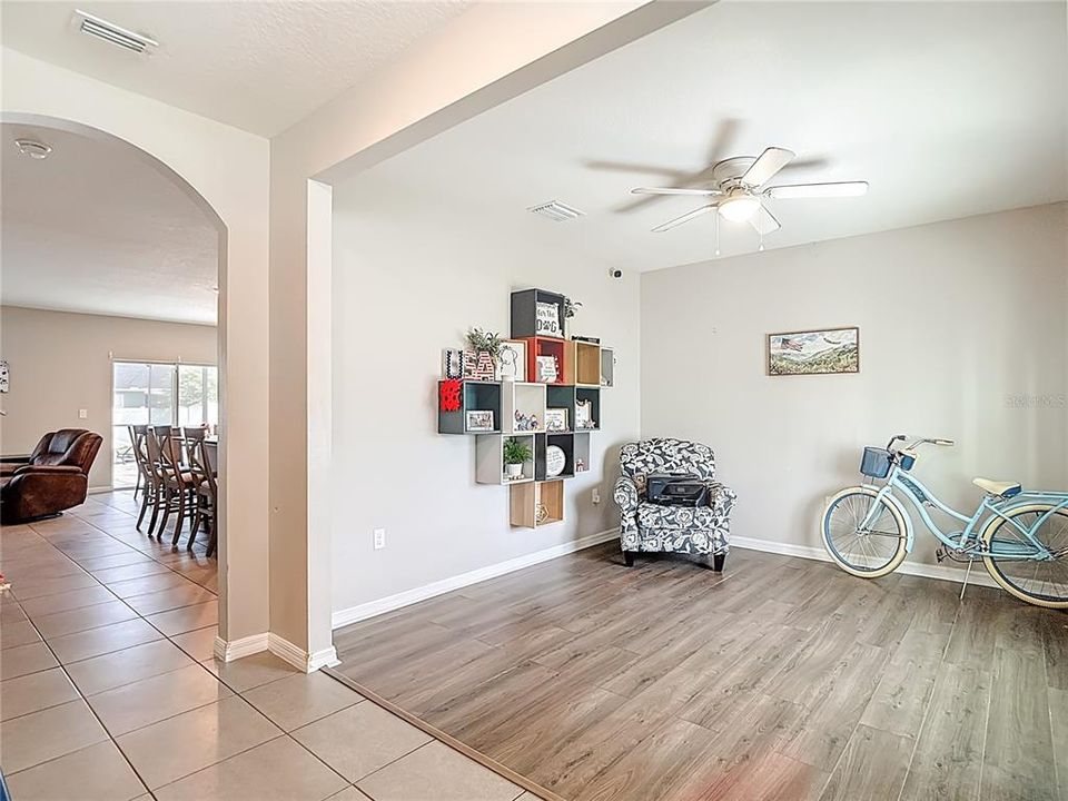 待售: $469,000 (5 贝兹, 3 浴室, 2601 平方英尺)