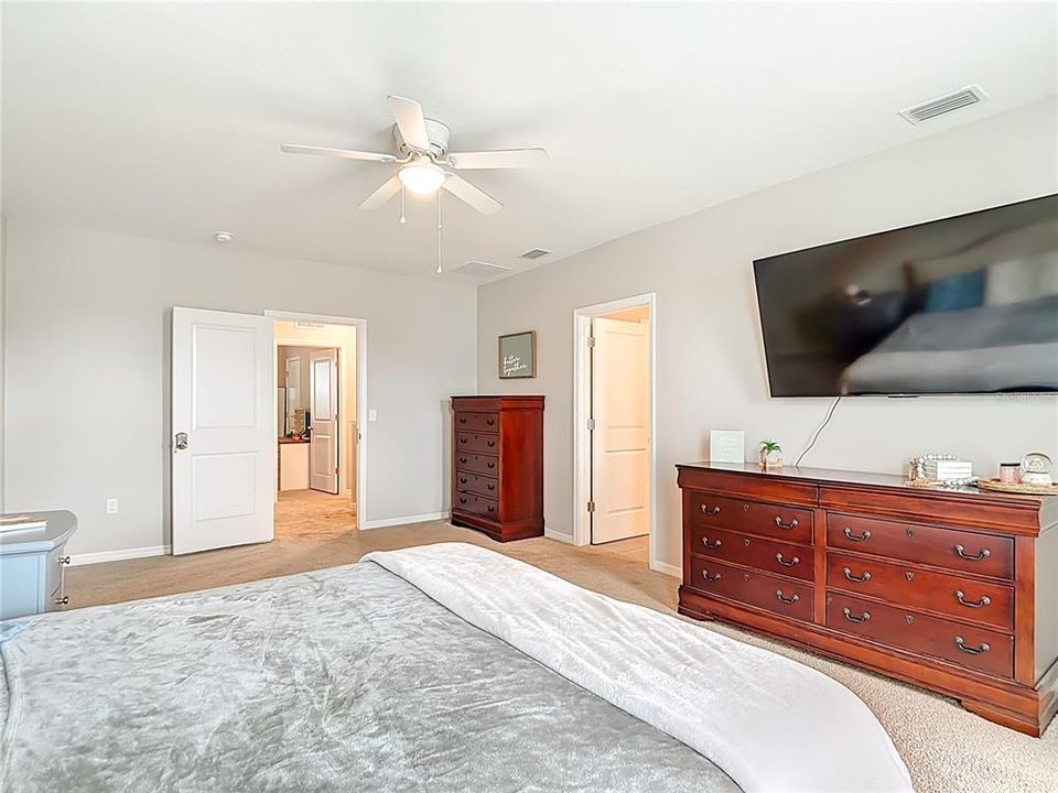 待售: $469,000 (5 贝兹, 3 浴室, 2601 平方英尺)