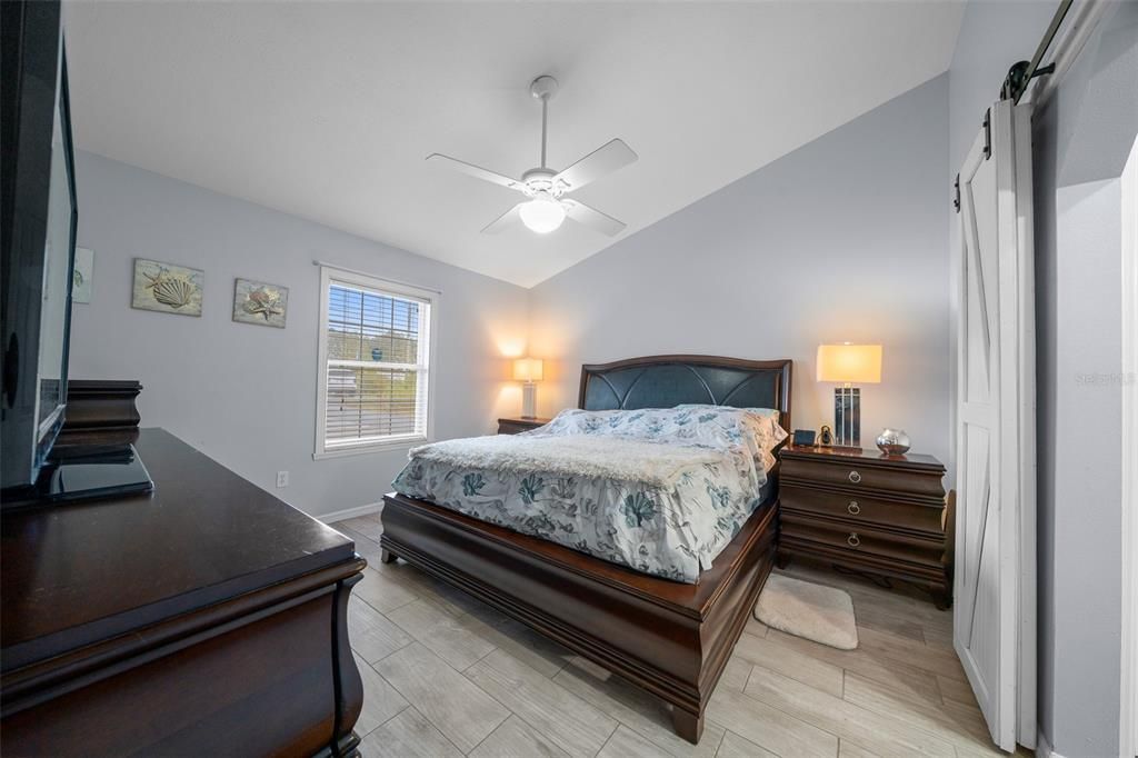 For Sale: $329,000 (3 beds, 2 baths, 1212 Square Feet)