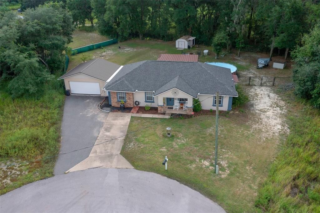 For Sale: $329,000 (3 beds, 2 baths, 1212 Square Feet)