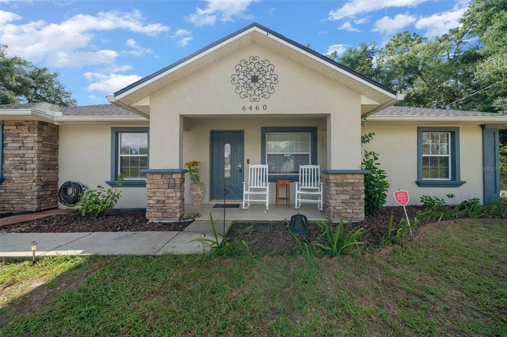 For Sale: $329,000 (3 beds, 2 baths, 1212 Square Feet)