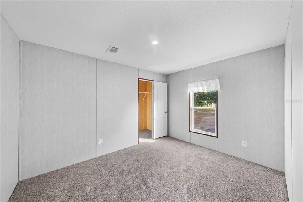 待售: $195,500 (3 贝兹, 2 浴室, 1352 平方英尺)