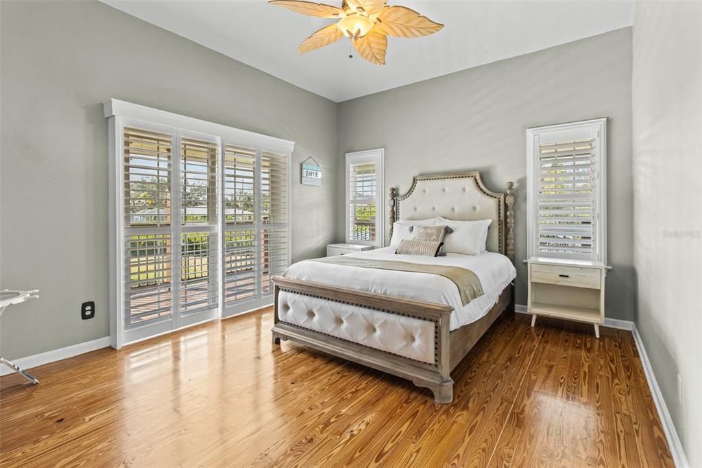 En Venta: $649,900 (2 camas, 2 baños, 1392 Pies cuadrados)