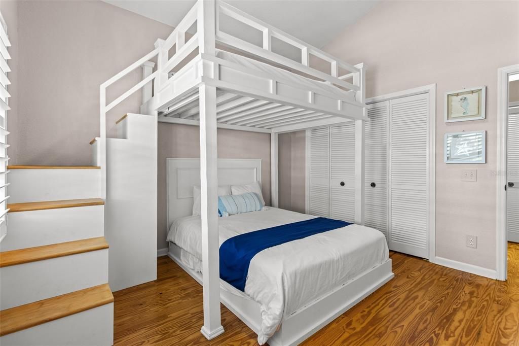 En Venta: $649,900 (2 camas, 2 baños, 1392 Pies cuadrados)