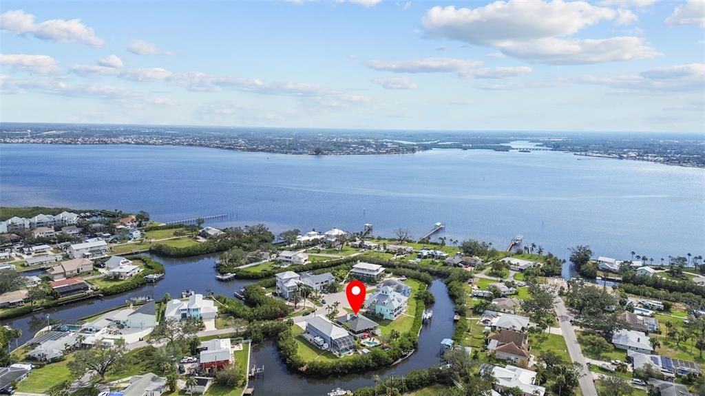 En Venta: $649,900 (2 camas, 2 baños, 1392 Pies cuadrados)