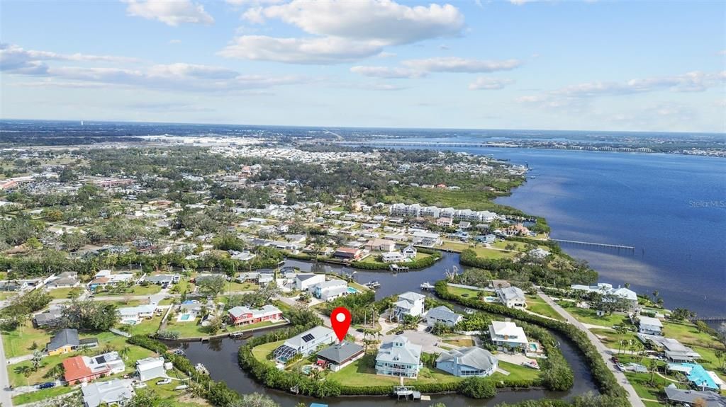 En Venta: $649,900 (2 camas, 2 baños, 1392 Pies cuadrados)