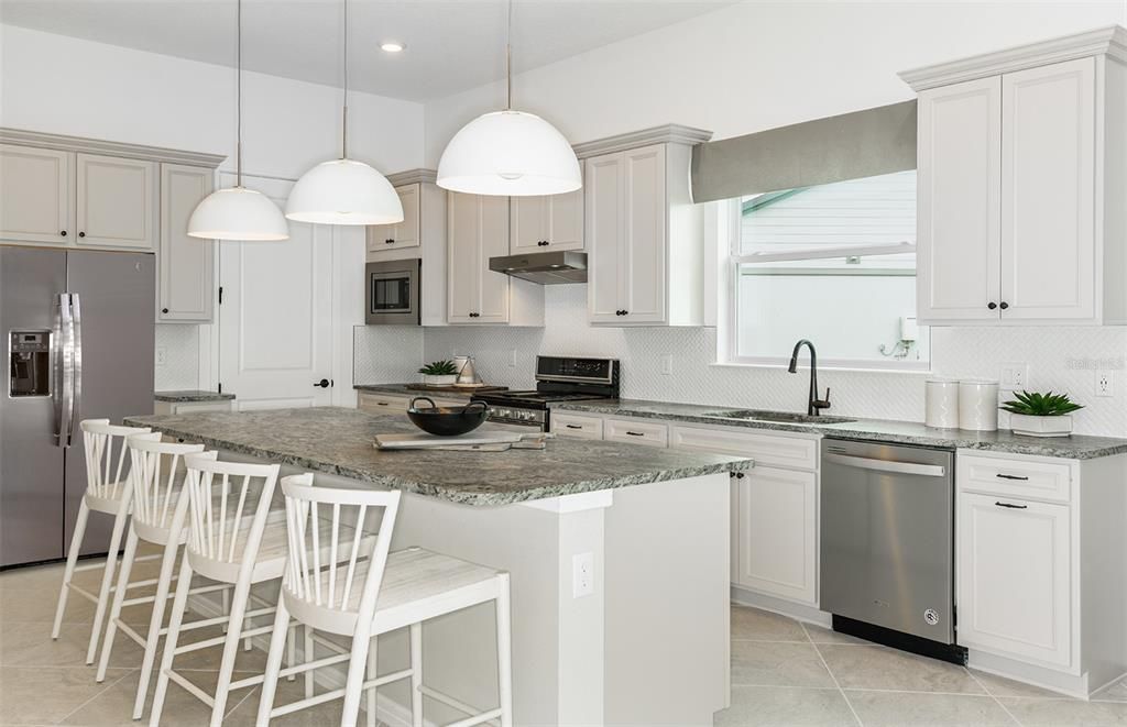 Active With Contract: $445,840 (2 beds, 2 baths, 1948 Square Feet)