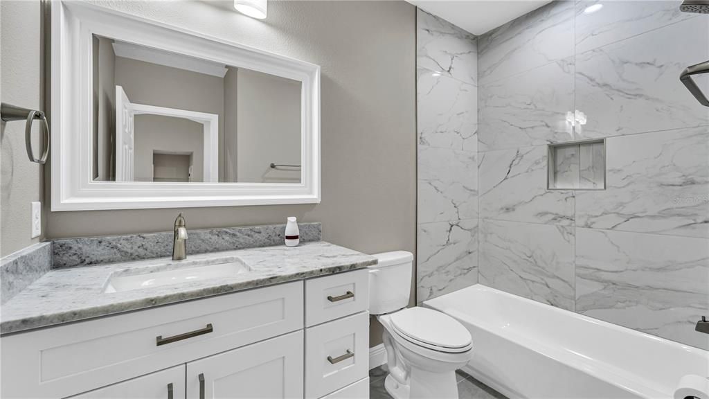 合同活跃: $365,000 (3 贝兹, 2 浴室, 1598 平方英尺)