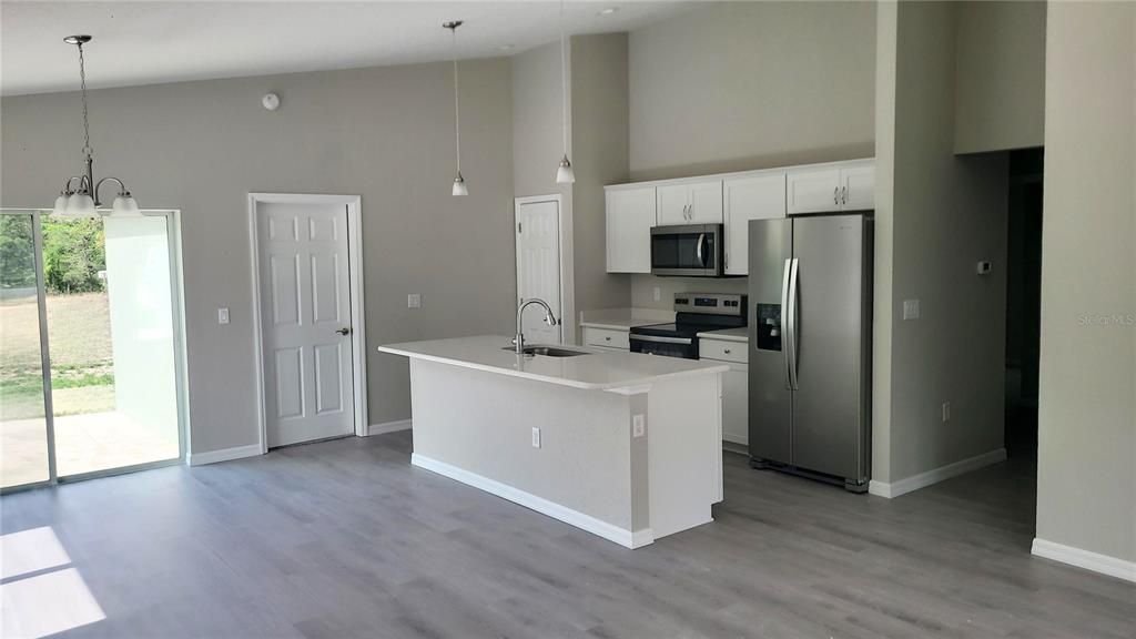 For Sale: $244,900 (3 beds, 2 baths, 1552 Square Feet)