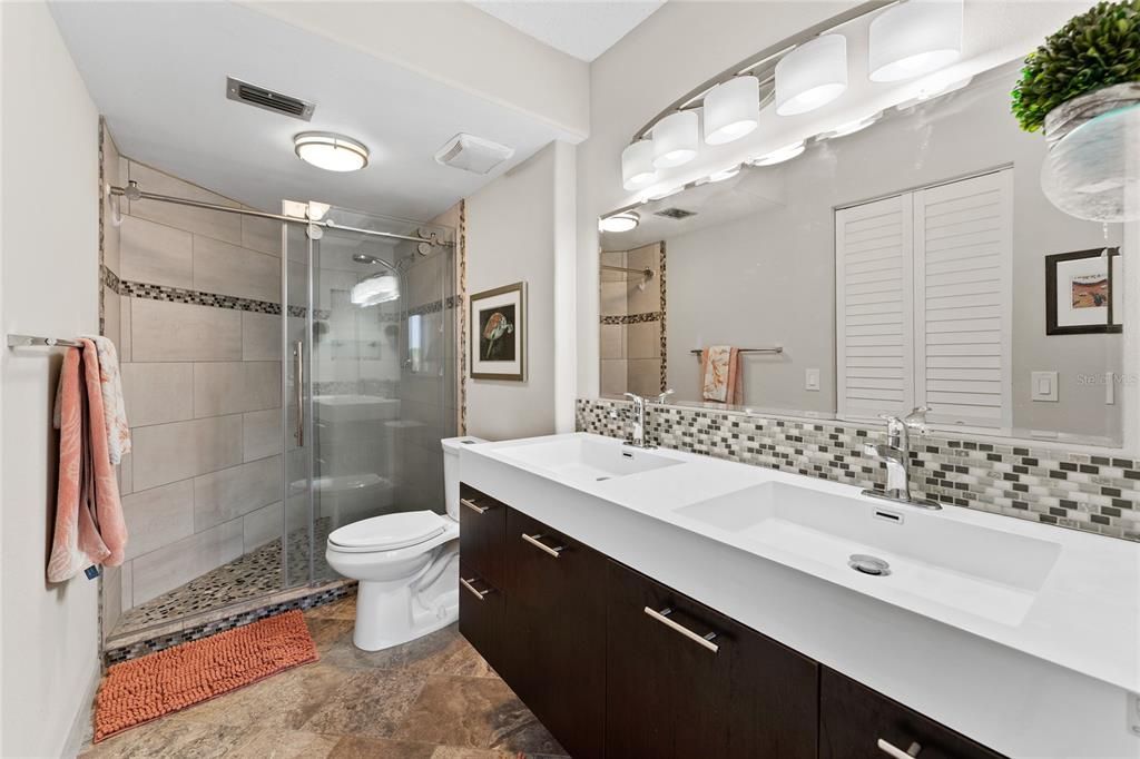 En Renta: $2,750 (2 camas, 2 baños, 1050 Pies cuadrados)