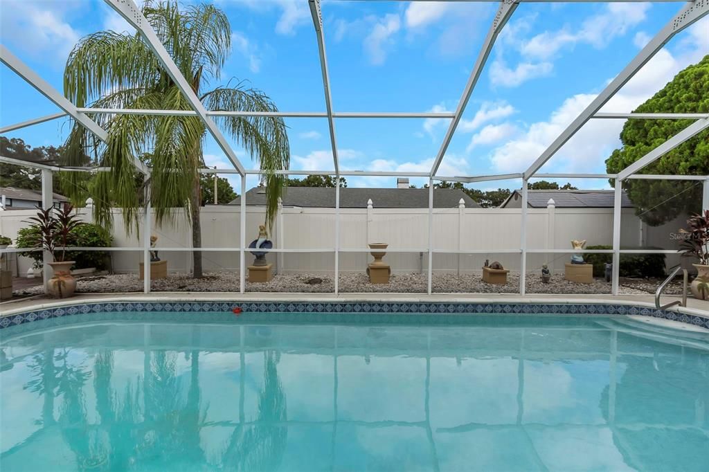 En Venta: $590,000 (4 camas, 2 baños, 2489 Pies cuadrados)