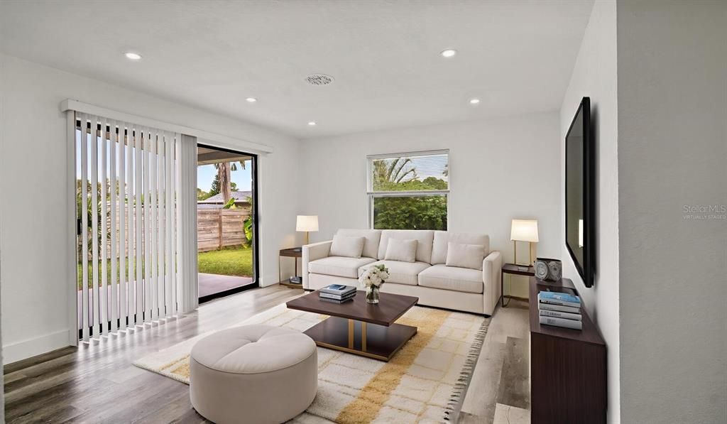 For Sale: $299,000 (3 beds, 2 baths, 1162 Square Feet)