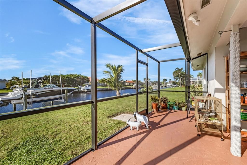 En Venta: $560,000 (4 camas, 2 baños, 2261 Pies cuadrados)