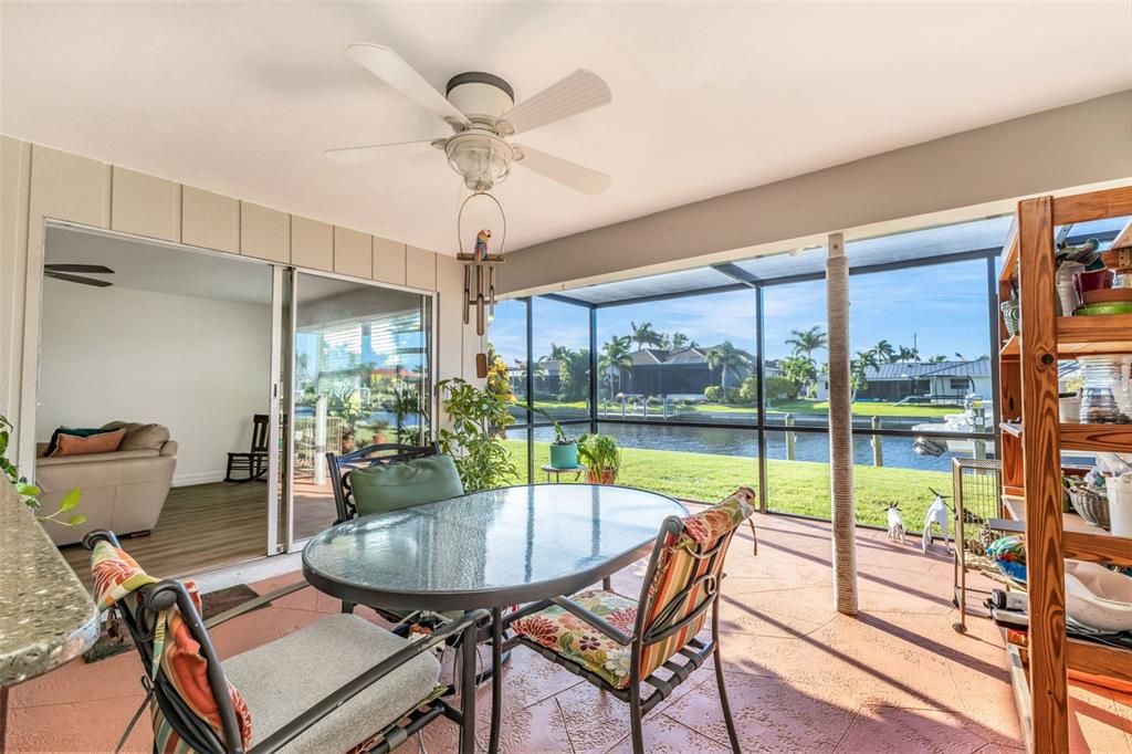 En Venta: $560,000 (4 camas, 2 baños, 2261 Pies cuadrados)