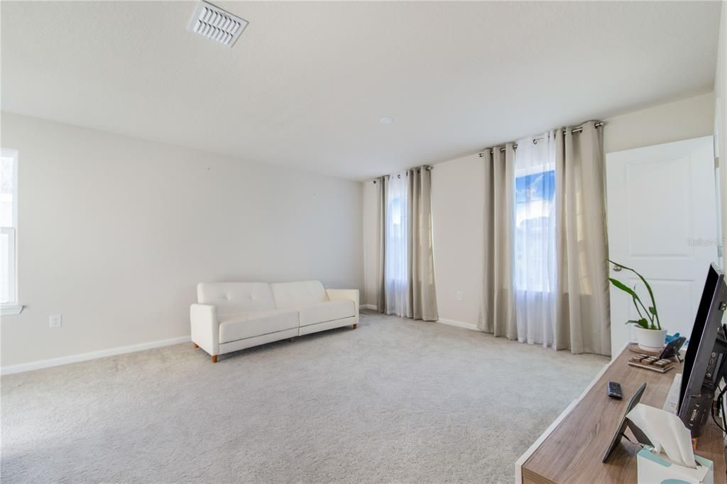 For Sale: $489,000 (4 beds, 3 baths, 2748 Square Feet)