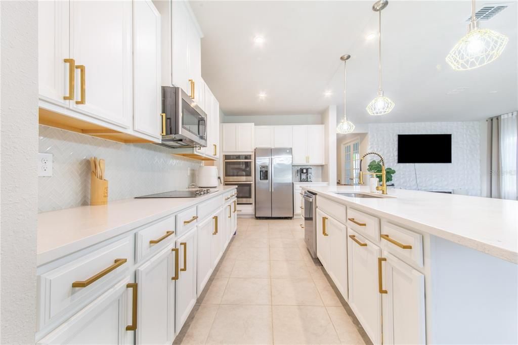 For Sale: $489,000 (4 beds, 3 baths, 2748 Square Feet)