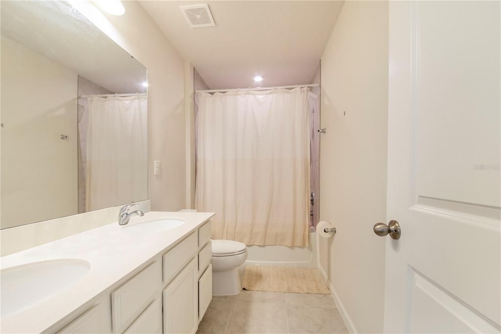 For Sale: $489,000 (4 beds, 3 baths, 2748 Square Feet)