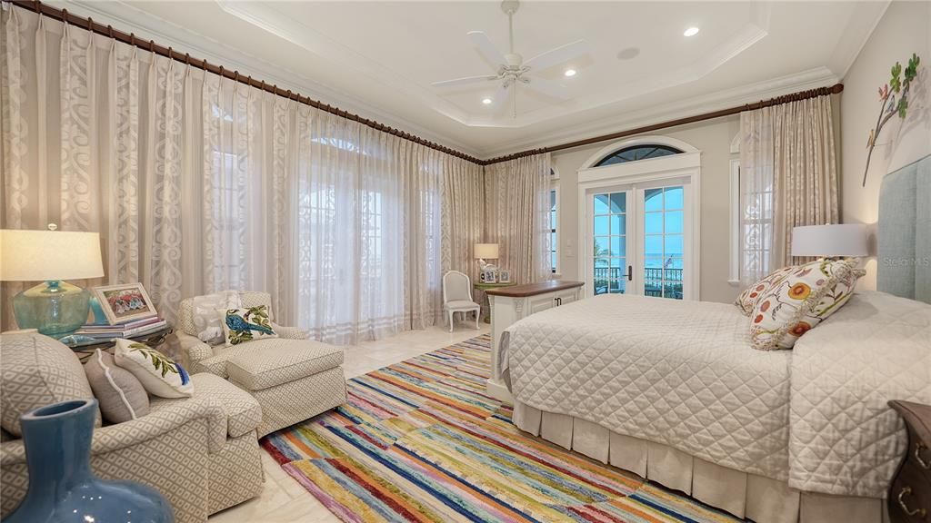 На продажу: $11,995,000 (5 спален, 5 ванн, 6959 Квадратных фут)