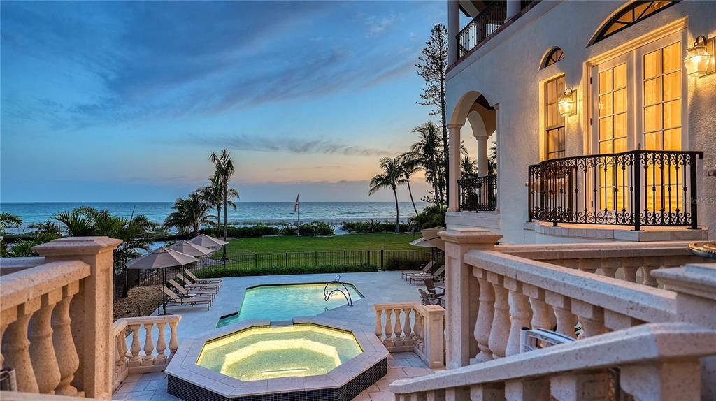 На продажу: $11,995,000 (5 спален, 5 ванн, 6959 Квадратных фут)