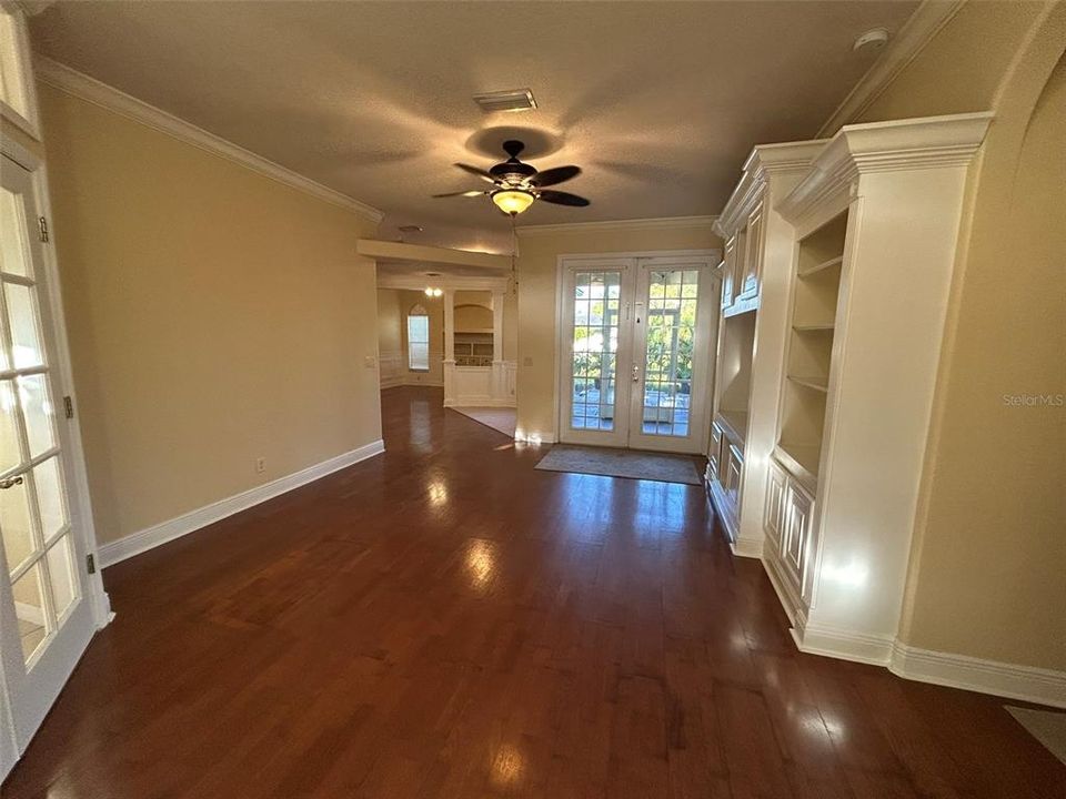 Active With Contract: $2,195 (4 beds, 3 baths, 2457 Square Feet)