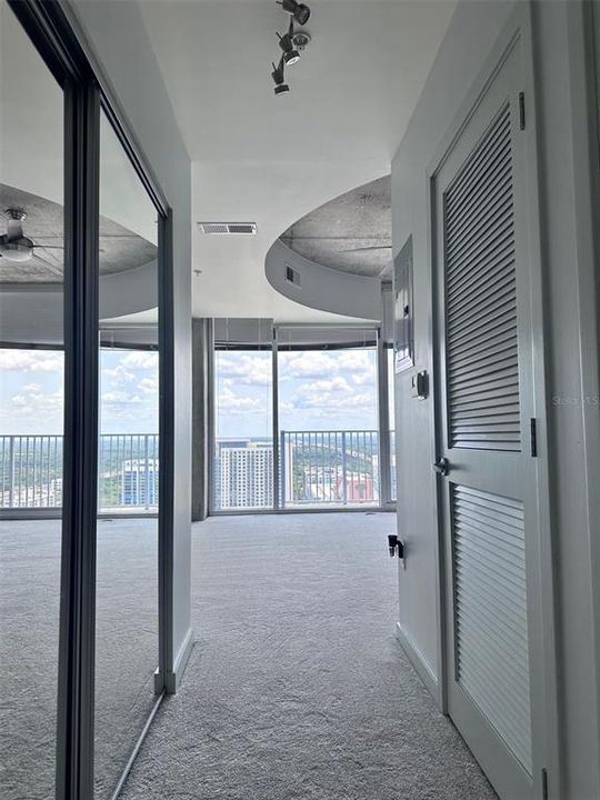 待售: $204,900 (0 贝兹, 1 浴室, 615 平方英尺)