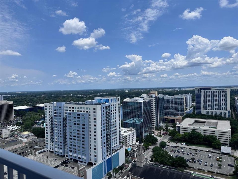 待售: $204,900 (0 贝兹, 1 浴室, 615 平方英尺)